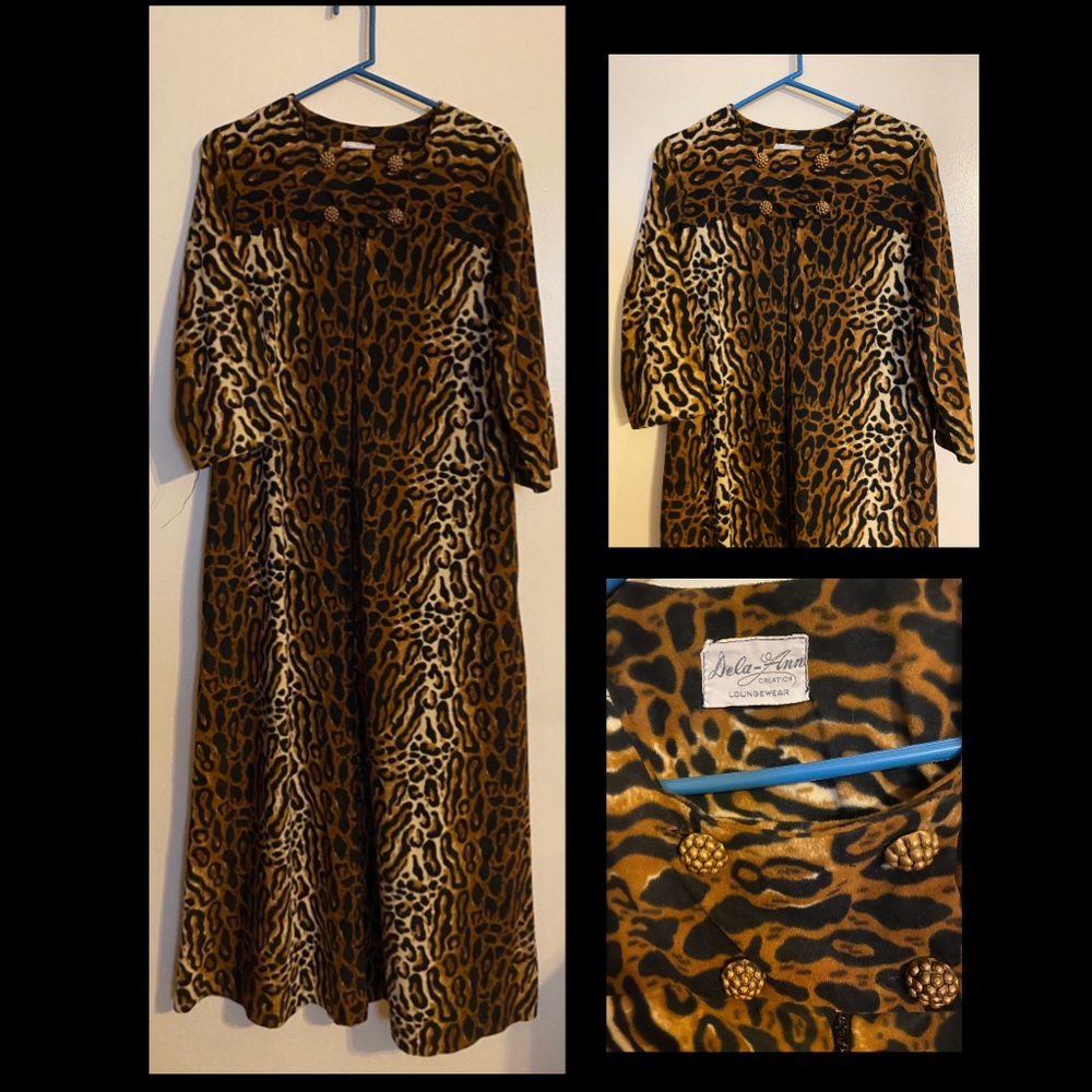 1960’s Velveteen Leopard Print Della Ann Creation